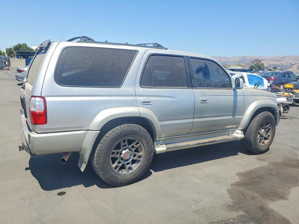 Photo 3 from auction – 2001 TOYOTA 4RUNNER with VIN JT3GN86R610209480