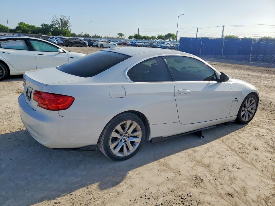 Photo 3 from auction – 2013 BMW 328 with VIN WBAKF3C59DJ385605