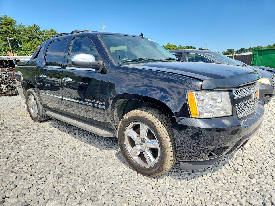 Photo 4 from auction – 2011 CHEVROLET AVALANCHE with VIN 3GNMCGE06BG348367