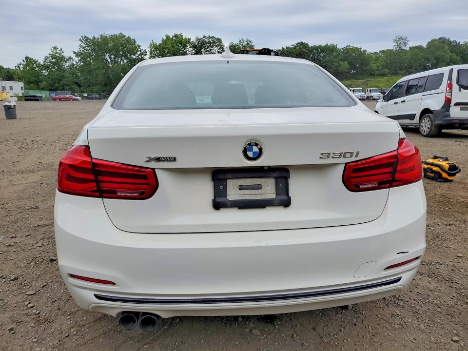 Photo 6 from auction – 2018 BMW 330 with VIN WBA8D9G55JNU68336