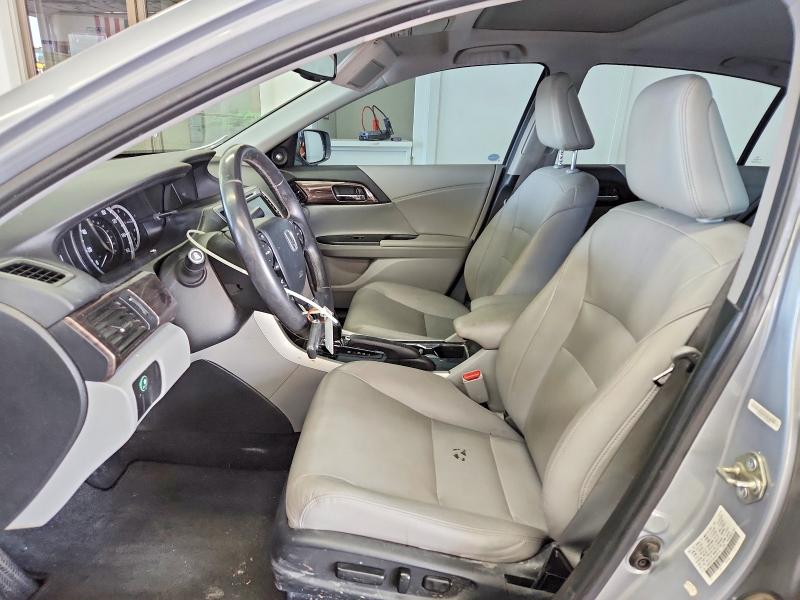 Photo 7 from auction – 2017 HONDA ACCORD with VIN 1HGCR2F85HA089339