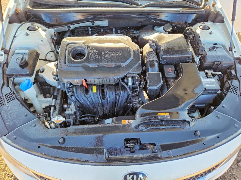 Photo 11 from auction – 2016 KIA OPTIMA with VIN KNAGT4L39G5070514
