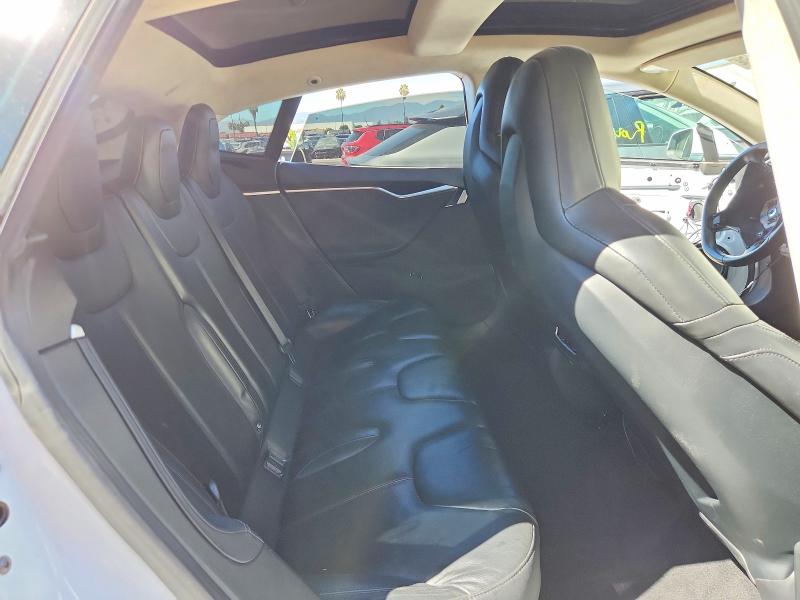 Photo 10 from auction – 2016 TESLA MODEL S with VIN 5YJSA1E28GF134885