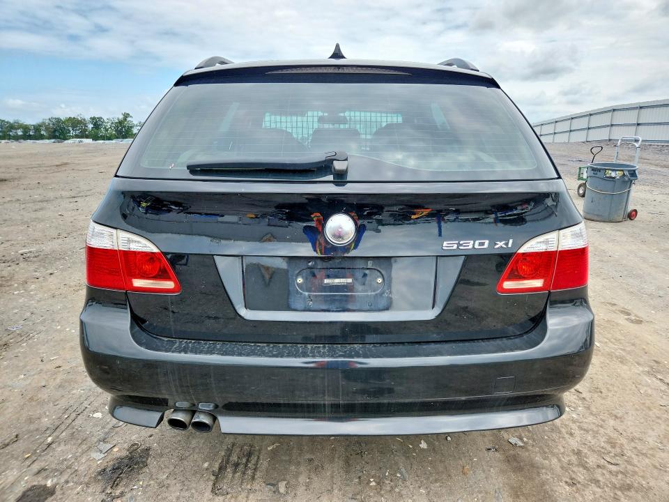 Photo 6 from auction – 2006 BMW 530 with VIN WBANN73506CN02759