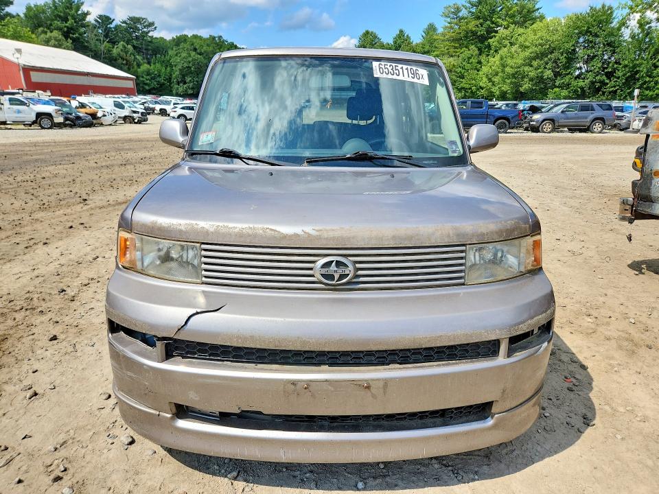 Foto 5 de la subasta – 2006 SCION XB con VIN JTLKT324164110448