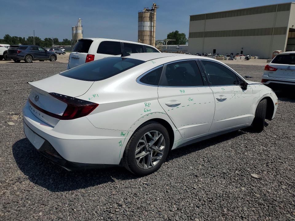 Photo 3 from auction – 2022 HYUNDAI SONATA with VIN KMHL64JA2NA235717
