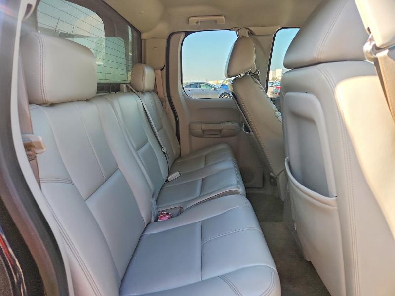 Photo 10 from auction – 2009 GMC SIERRA with VIN 2GTEC290291126955