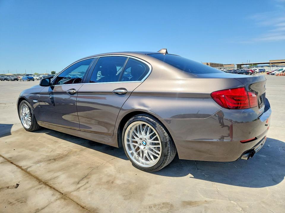 Photo 2 from auction – 2013 BMW 528 with VIN WBAXG5C53DD231226