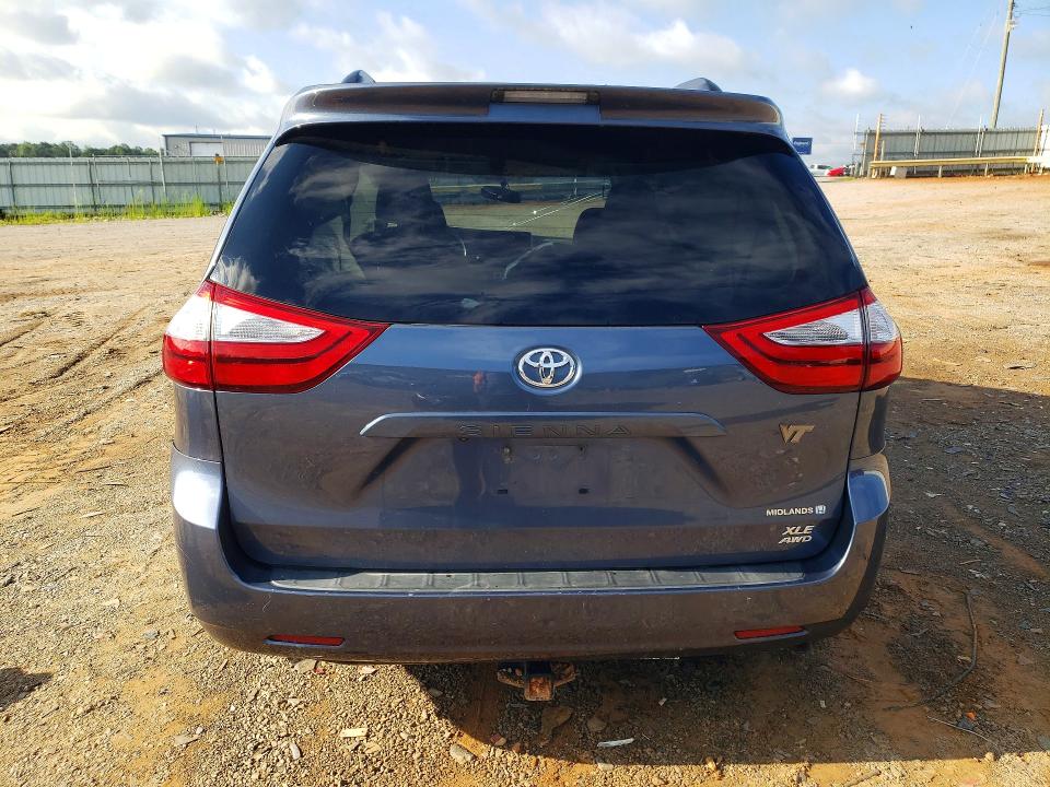 Photo 6 from auction – 2017 TOYOTA SIENNA with VIN 5TDDZ3DC9HS155796