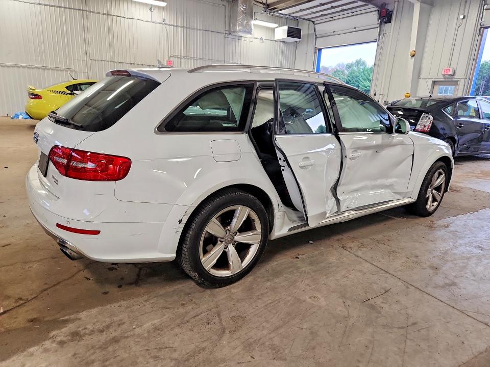 Photo 3 from auction – 2014 AUDI A4 ALLROAD with VIN WA1UFAFL0EA115460