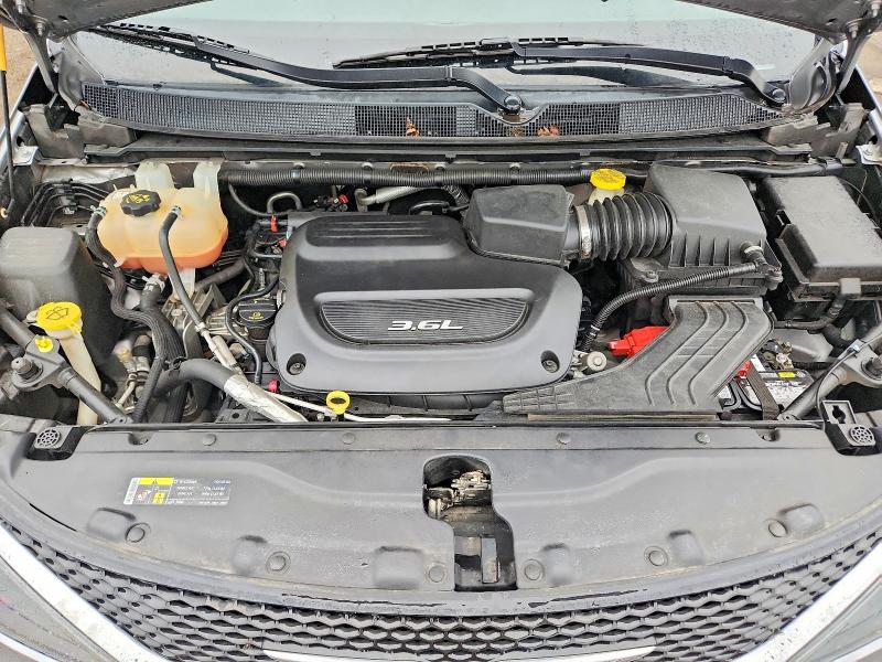 Photo 12 from auction – 2017 CHRYSLER PACIFICA with VIN 2C4RC1DG1HR515425