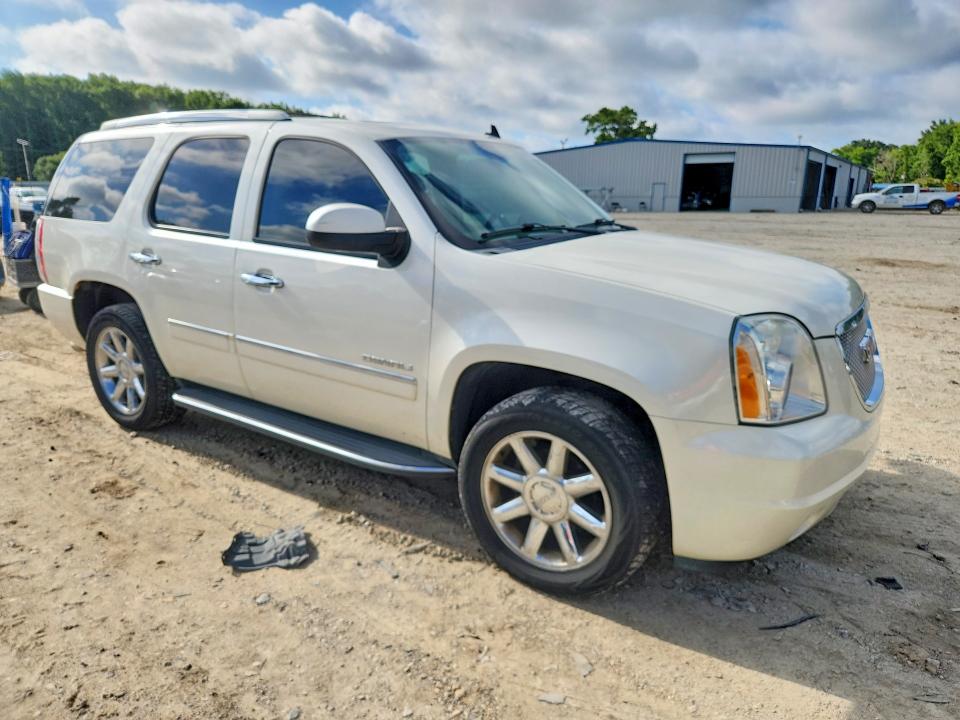 Photo 4 from auction – 2014 GMC YUKON with VIN 1GKS2EEF6ER222238