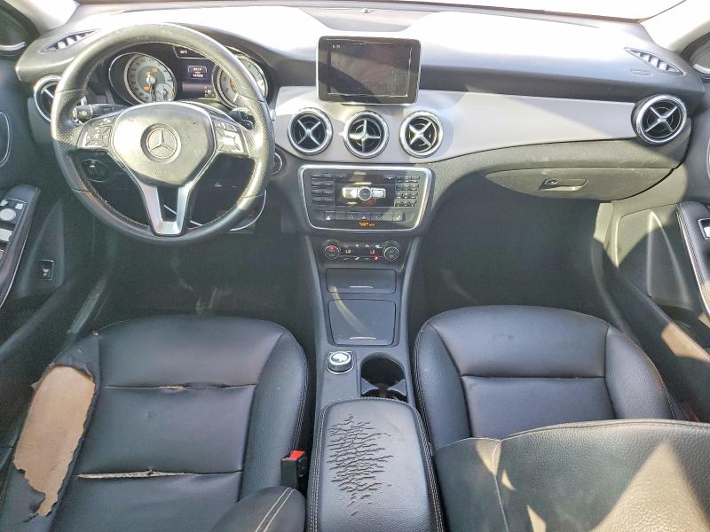 Photo 8 from auction – 2015 MERCEDES-BENZ GLA with VIN WDCTG4EB4FJ124182