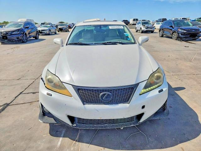Zdjęcie 5 z aukcji – 2013 LEXUS IS z VIN JTHBF5C23D5186951