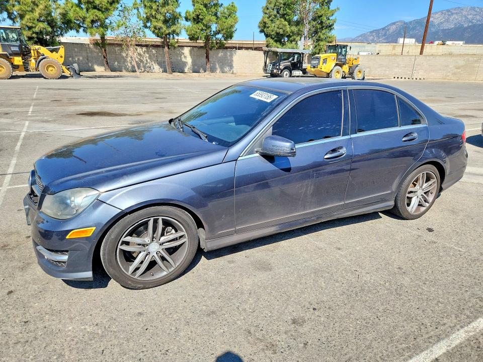 Photo 1 from auction – 2013 MERCEDES-BENZ C with VIN WDDGF4HB9DA754482