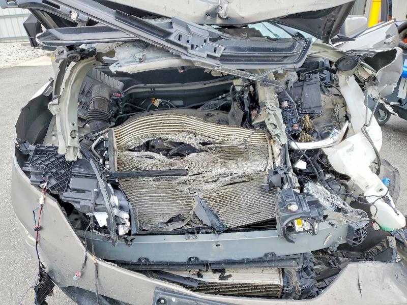 Photo 11 from auction – 2018 CHEVROLET EQUINOX with VIN 3GNAXTEX2JS544959