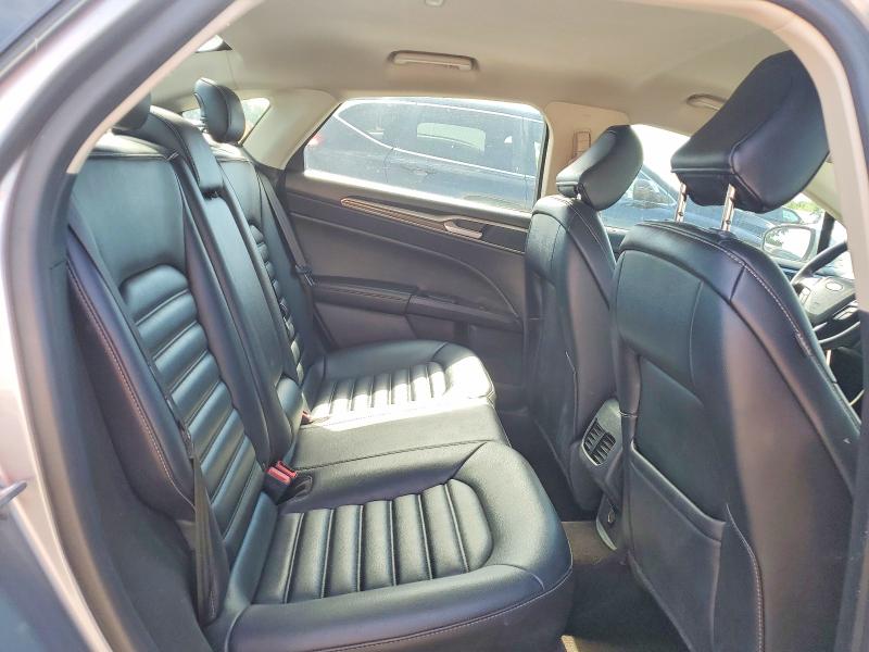 Zdjęcie 10 z aukcji – 2020 FORD FUSION z VIN 3FA6P0CD0LR196617