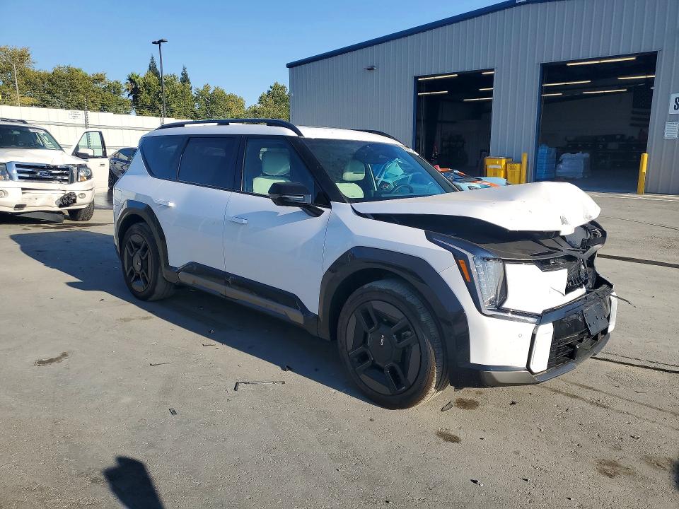 Photo 4 from auction – 2026 KIA EV9 with VIN 5XYAEFS56TG021855