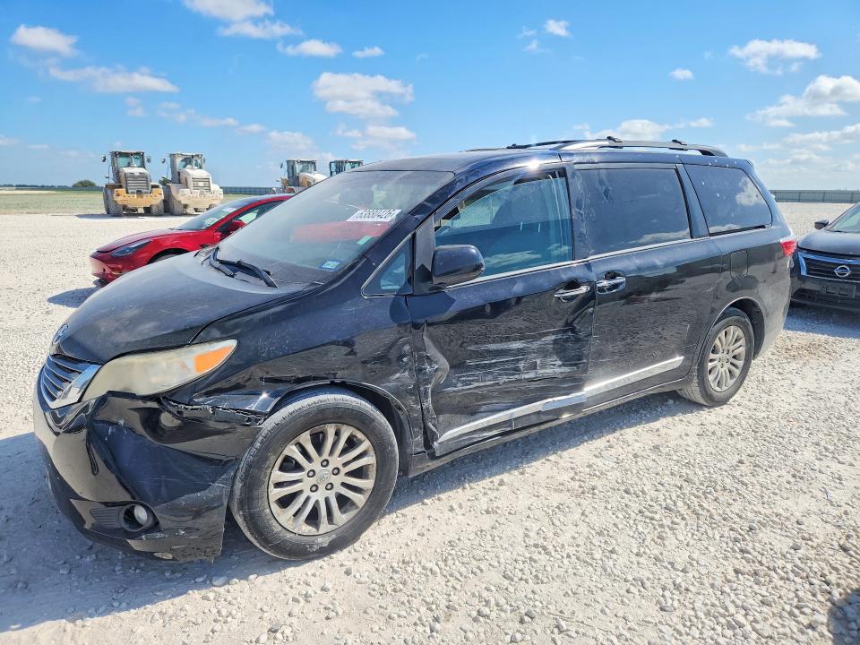 Zdjęcie 1 z aukcji – 2017 TOYOTA SIENNA z VIN 5TDYZ3DC8HS845685