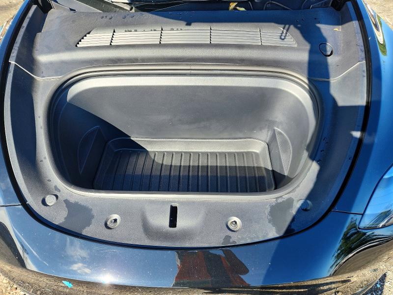 Photo 11 from auction – 2023 TESLA MODEL Y with VIN 7SAYGDEF4PF980110
