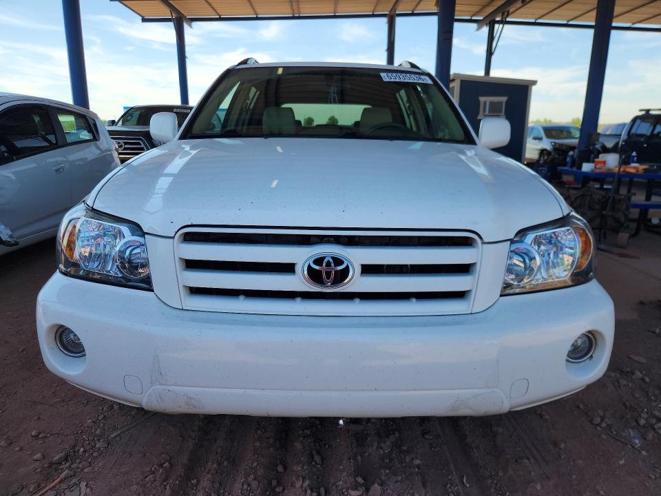 Photo 5 from auction – 2004 TOYOTA HIGHLANDER with VIN JTEDP21A940022645