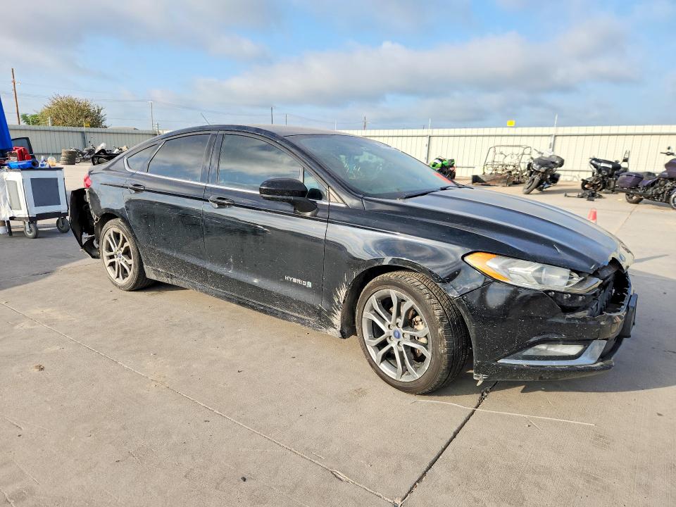Zdjęcie 4 z aukcji – 2017 FORD FUSION z VIN 3FA6P0LU8HR400149