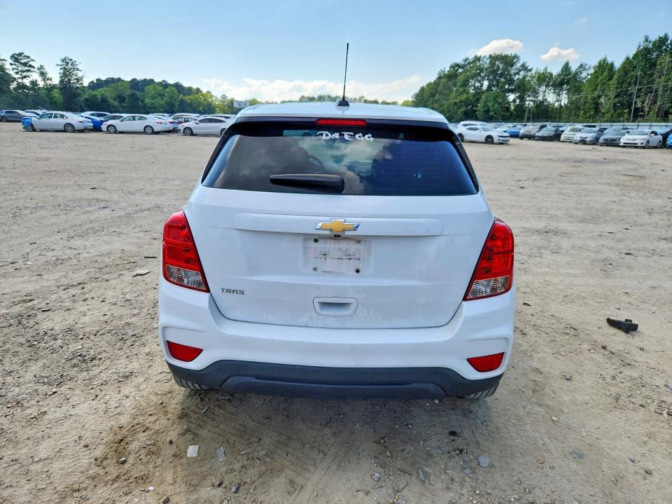 Photo 6 from auction – 2017 CHEVROLET TRAX with VIN KL7CJKSB3HB055964