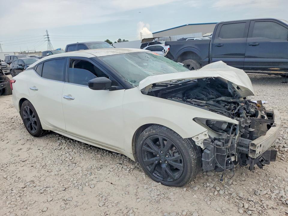 Photo 4 from auction – 2017 NISSAN MAXIMA with VIN 1N4AA6AP2HC451513