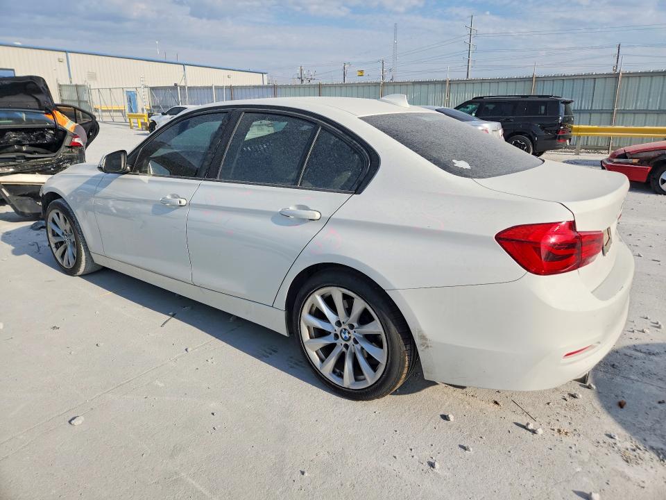 Photo 2 from auction – 2018 BMW 320 with VIN WBA8E1G5XJNU89956
