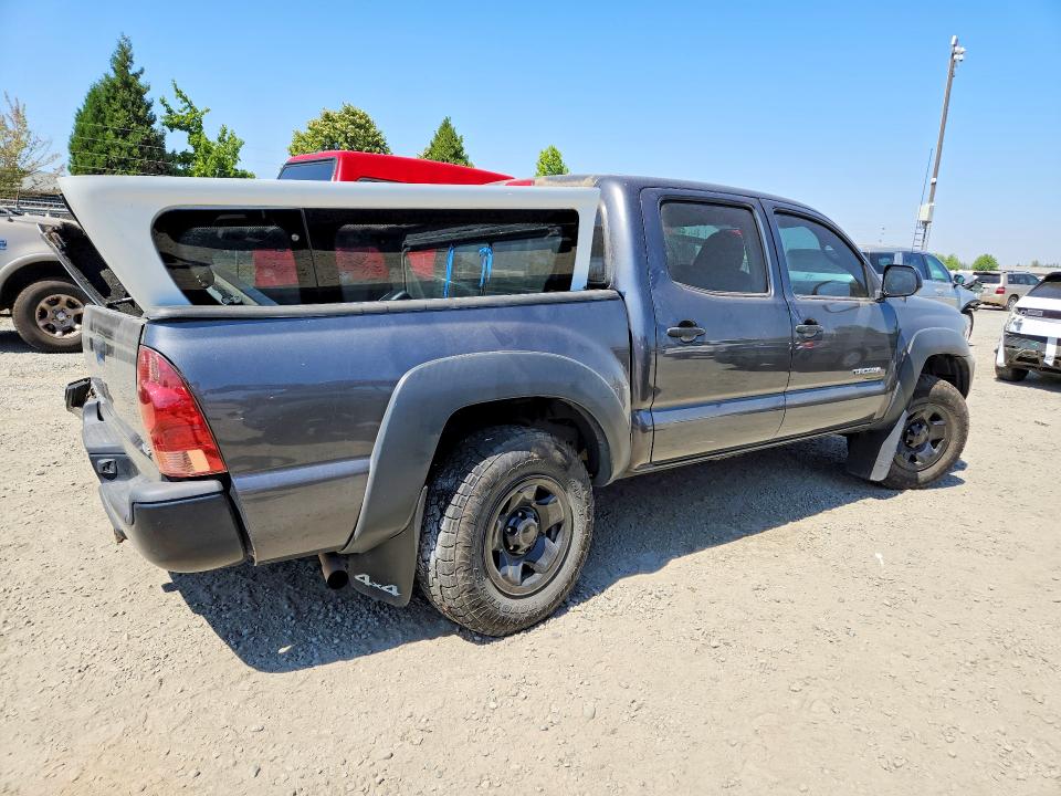 Photo 3 from auction – 2014 TOYOTA TACOMA with VIN 3TMLU4EN5EM144693