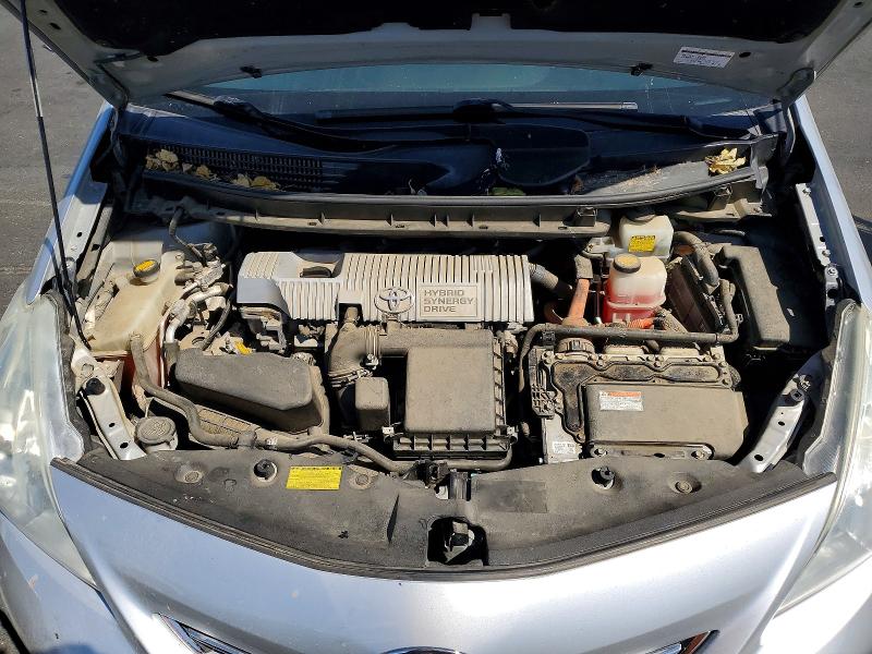 Photo 11 from auction – 2013 TOYOTA PRIUS V with VIN JTDZN3EU3D3233011