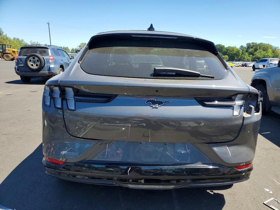 Photo 6 from auction – 2021 FORD MUSTANG MACH-E with VIN 3FMTK3SU5MMA23782