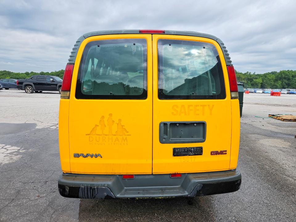 Photo 6 from auction – 2002 GMC SAVANA with VIN 1GTHG35R121239707