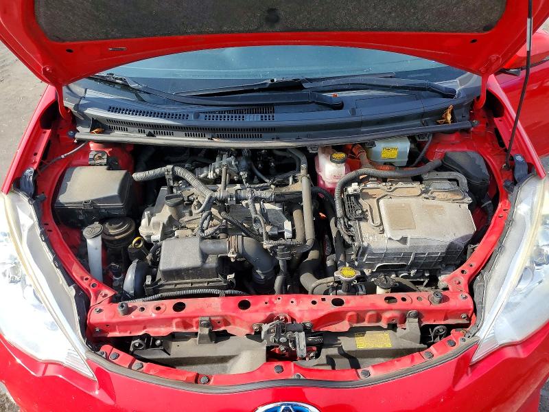 Photo 11 from auction – 2014 TOYOTA PRIUS C with VIN JTDKDTB31E1077273
