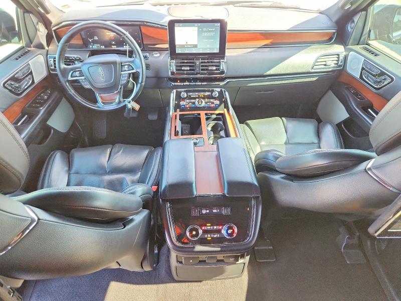 Photo 8 from auction – 2020 LINCOLN NAVIGATOR with VIN 5LMJJ3KT2LEL10256
