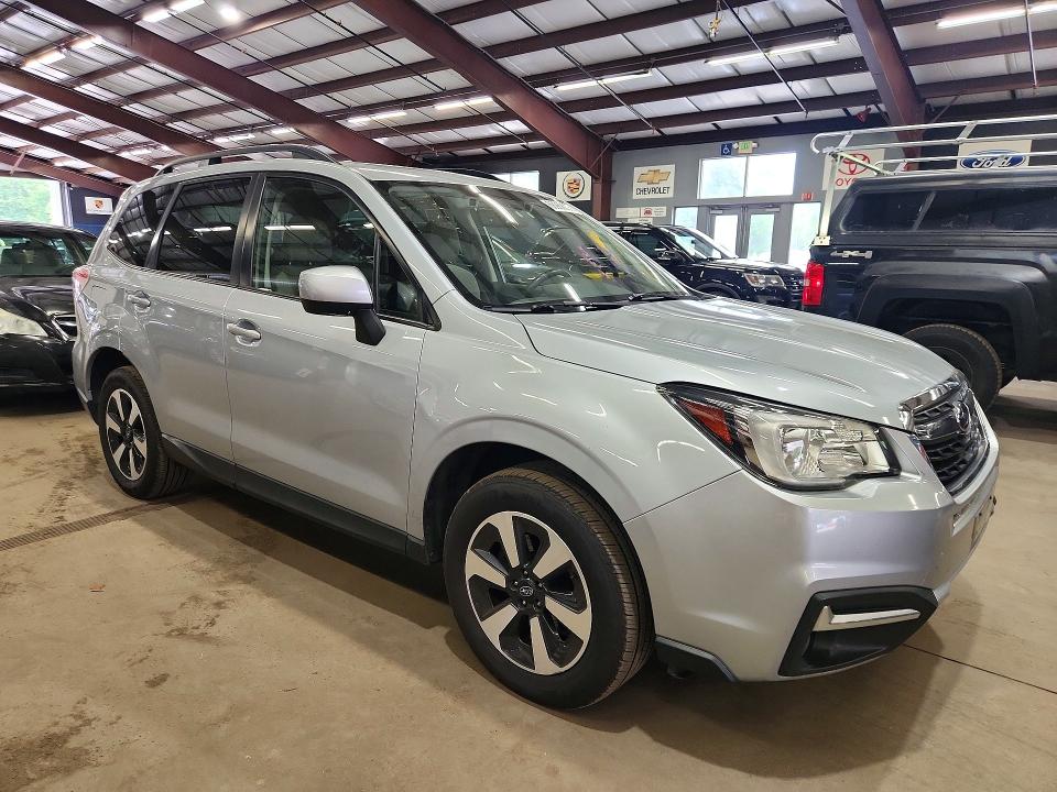 Photo 4 from auction – 2018 SUBARU FORESTER with VIN JF2SJAGC4JH404404