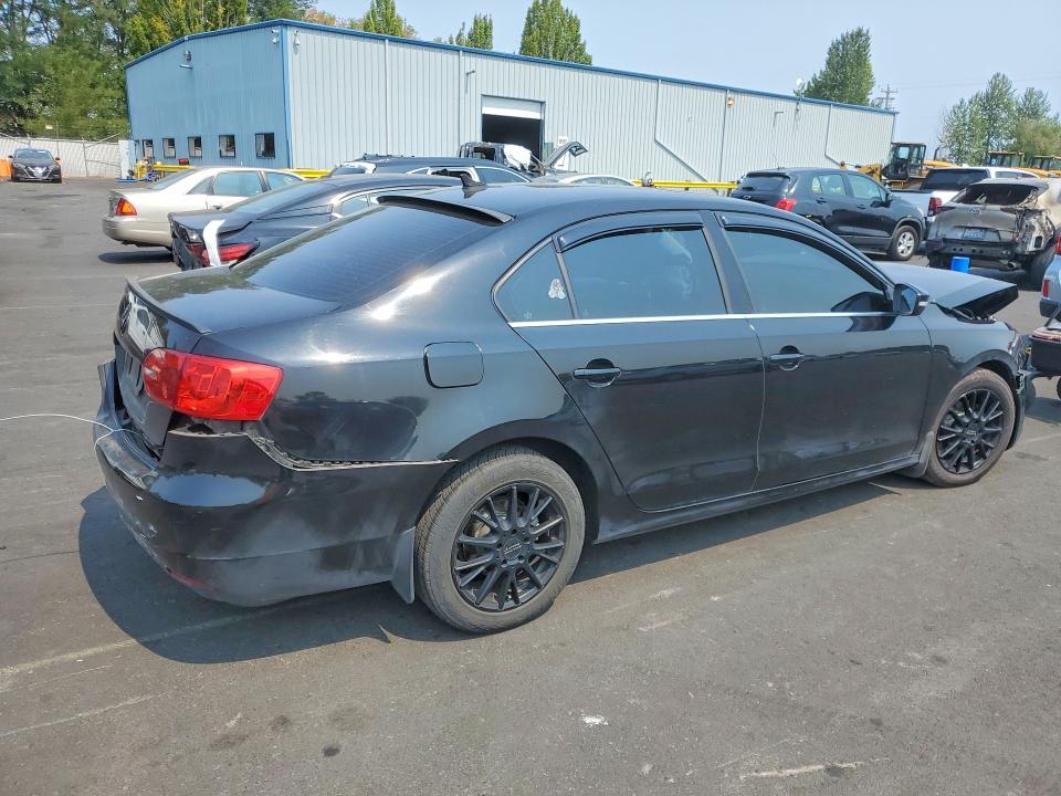 Photo 3 from auction – 2013 VOLKSWAGEN JETTA with VIN 3VWLL7AJ9DM248526