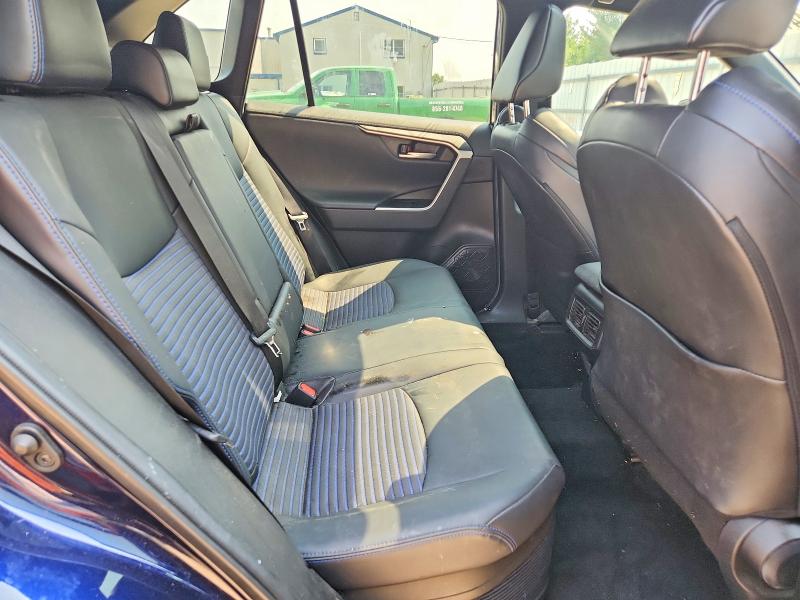 Photo 10 from auction – 2021 TOYOTA RAV4 with VIN 2T3E6RFV8MW023183
