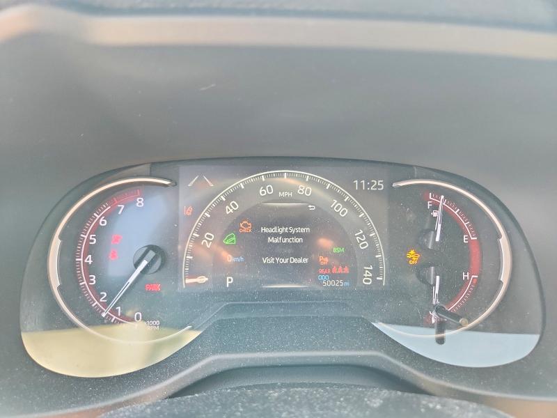 Photo 9 from auction – 2021 TOYOTA RAV4 with VIN 2T3N1RFV6MC143841