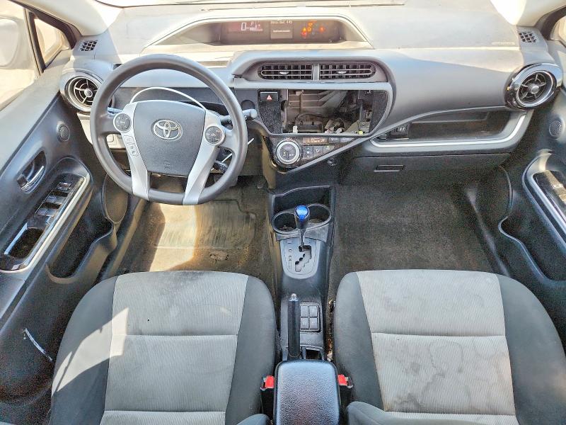 Photo 8 from auction – 2015 TOYOTA PRIUS C with VIN JTDKDTB30F1090887