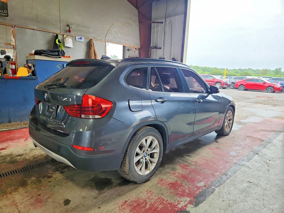 Photo 3 from auction – 2013 BMW X1 with VIN WBAVL1C54DVR83099