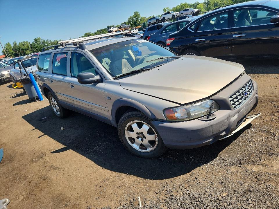 Photo 4 from auction – 2001 VOLVO V70 with VIN YV1SZ58D111020489