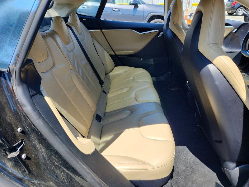 Photo 10 from auction – 2013 TESLA MODEL S with VIN 5YJSA1CN0DFP05147