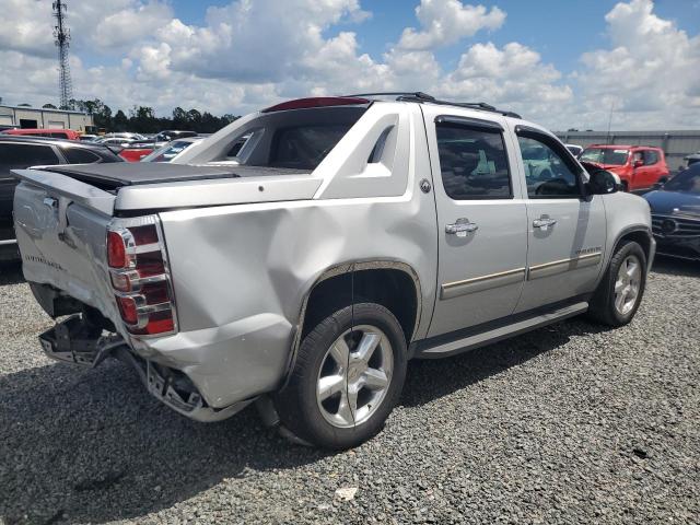 Photo 3 from auction – 2013 CHEVROLET AVALANCHE with VIN 3GNMCEE00DG319387