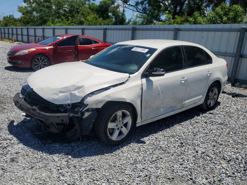 VOLKSWAGEN JETTA 2011 with VIN 3VWLL7AJ3BM131876 - Photo from auction