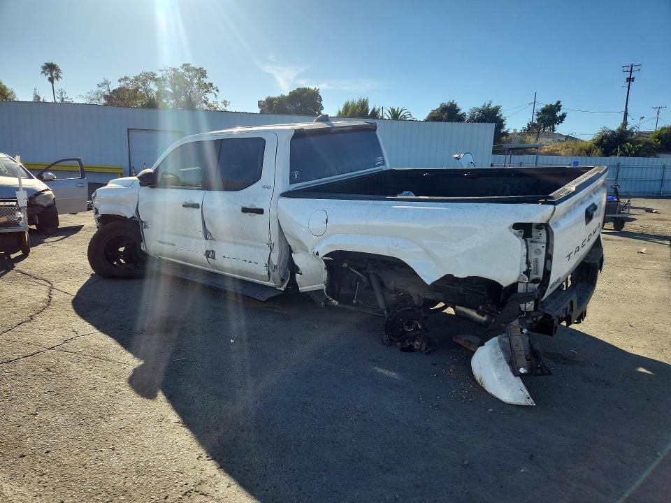 Photo 2 from auction – 2024 TOYOTA TACOMA with VIN 3TMLB5JN7RM022585