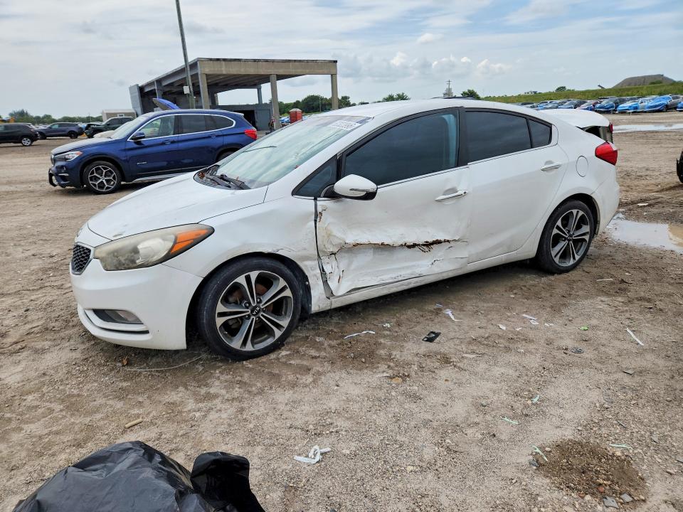 KIA FORTE 2016 with VIN KNAFX4A89G5546629 - Photo from auction