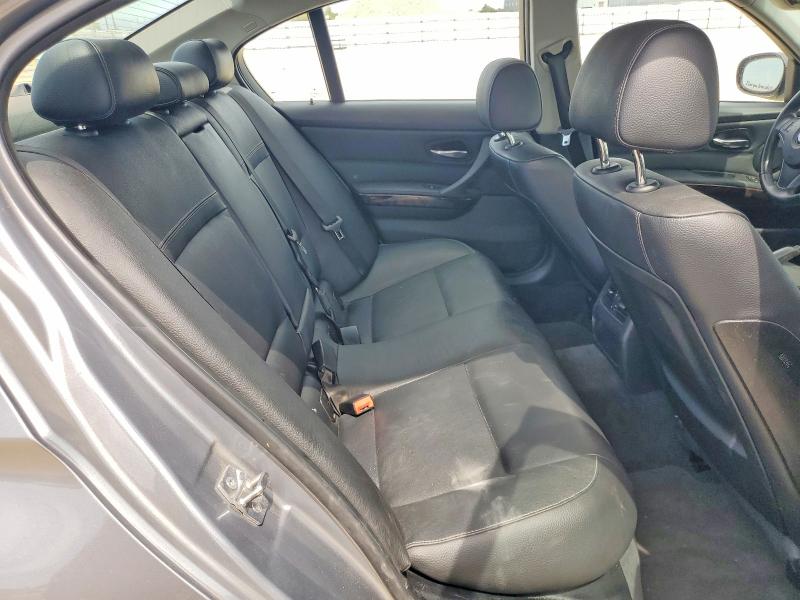 Photo 10 from auction – 2011 BMW 328 with VIN WBAPK5C54BA810805