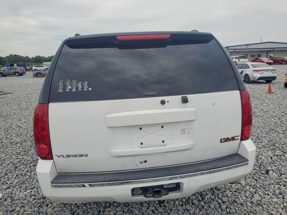 Photo 6 from auction – 2007 GMC YUKON with VIN 1GKFC13J77J105722