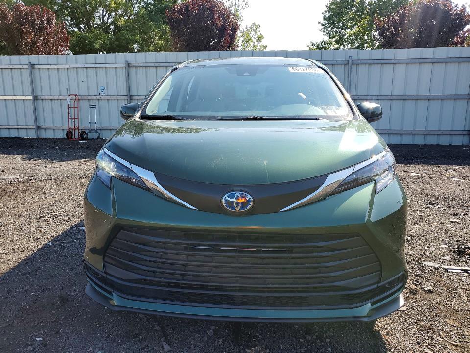 Photo 5 from auction – 2024 TOYOTA SIENNA with VIN 5TDKRKEC6RS219147
